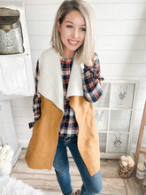 Load image into Gallery viewer, Camel Sherpa Vest