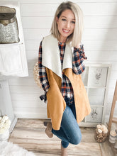 Load image into Gallery viewer, Camel Sherpa Vest