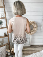 Load image into Gallery viewer, Fading Out Leopard Print Top