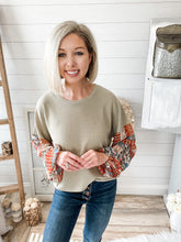 Load image into Gallery viewer, Sage and Paisley Bubble Sleeve Waffle Knit Lightweight Sweater