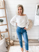 Load image into Gallery viewer, 'Mom Jean' High Rise Straight Leg With Frayed Hem