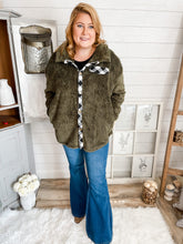 Load image into Gallery viewer, Plus Size Black and White Plaid Olive Button Down Sherpa Jacket