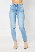Load image into Gallery viewer, JUDY BLUE Plus Size High Rise Slight Distressing Jeans
