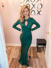 Load image into Gallery viewer, Hunter Green Long Sleeve Maxi Dress
