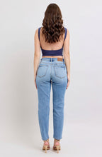 Load image into Gallery viewer, JUDY BLUE Mid Rise Light Wash With Cell Phone Pocket (Sizes: 0-24)
