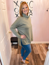 Load image into Gallery viewer, Green Cowl Neck Long Sleeve Top
