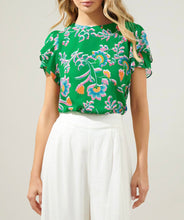 Load image into Gallery viewer, Green and Floral Layered Sleeves Top
