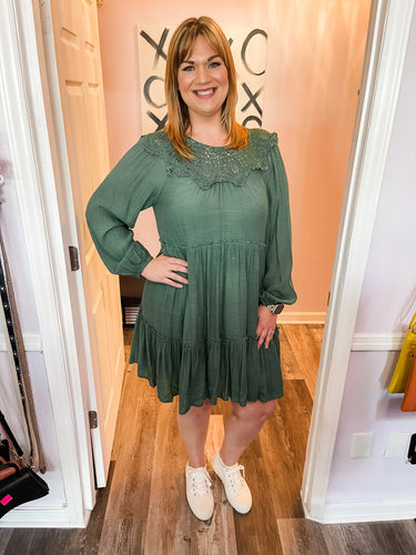 Plus Size Green Crochet Lace Neckline Tiered Long Sleeve Dress