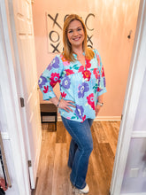 Load image into Gallery viewer, Plus Size Multi-Colored Mixed Floral Print Flutter Sleeve Top (Sizes: 1XL-4XL)
