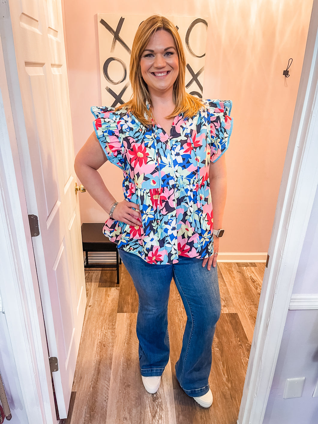 Plus Size Multi-Colored Mixed Floral Print Flutter Sleeve Top (Sizes: 1XL-4XL)