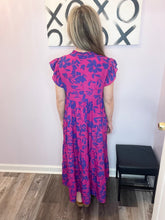 Load image into Gallery viewer, Pink &amp; Blue Floral Tiered Flutter Sleeve Maxi Dress
