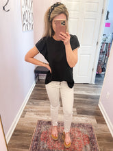 Load image into Gallery viewer, Black &amp; Ivory Flat Pom Pom Lining Top
