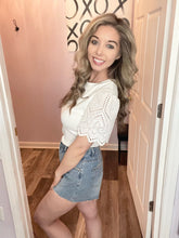 Load image into Gallery viewer, White Eyelet Sleeve Ribbed Top
