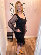 Load image into Gallery viewer, Plus Size Black Long Sleeve Mesh &amp; Ruched Dress
