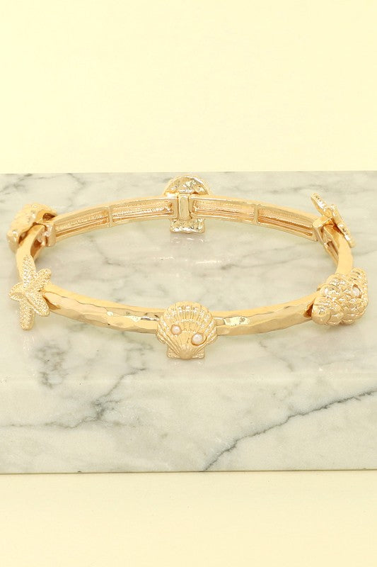Gold Hammered Seashells & Starfish With Small Pearls Stretch Bracelet