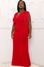 Load image into Gallery viewer, Plus Size Red Fringed Sleeve Dress
