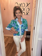 Load image into Gallery viewer, Green &amp; Blue Floral Print Ruffle Sleeve &amp; Neckline Top
