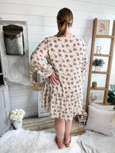 Load image into Gallery viewer, Plus Size Ivory Floral Dress
