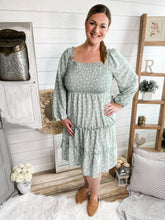 Load image into Gallery viewer, Plus Size Seafoam Floral Tiered Smocked Midi Dress
