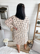 Load image into Gallery viewer, Plus Size Ivory Floral Dress
