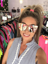 Load image into Gallery viewer, Large Cat Eye With Light Pink Mirror Lens
