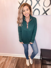 Load image into Gallery viewer, Green and Plaid Elbow Pad Quilted Pullover
