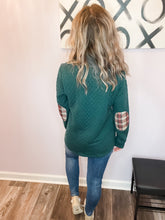 Load image into Gallery viewer, Green and Plaid Elbow Pad Quilted Pullover

