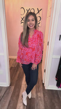 Load and play video in Gallery viewer, Pink &amp; Orange Floral Long Sleeve Top (Sizes: XS-L)
