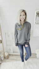 Load and play video in Gallery viewer, Grey and Olive Quilted Pullover
