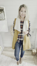 Load and play video in Gallery viewer, Camel Sherpa Vest
