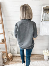 Load image into Gallery viewer, Grey and Olive Quilted Pullover

