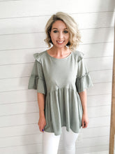 Load image into Gallery viewer, Textured Knit Ruffled Short Sleeve Top
