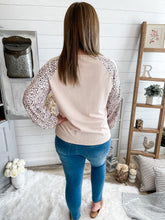 Load image into Gallery viewer, Ribbed and Leopard Print Long Sleeve Top
