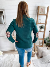 Load image into Gallery viewer, Green and Plaid Elbow Pad Quilted Pullover
