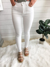 Load image into Gallery viewer, White High Rise Skinny Jean
