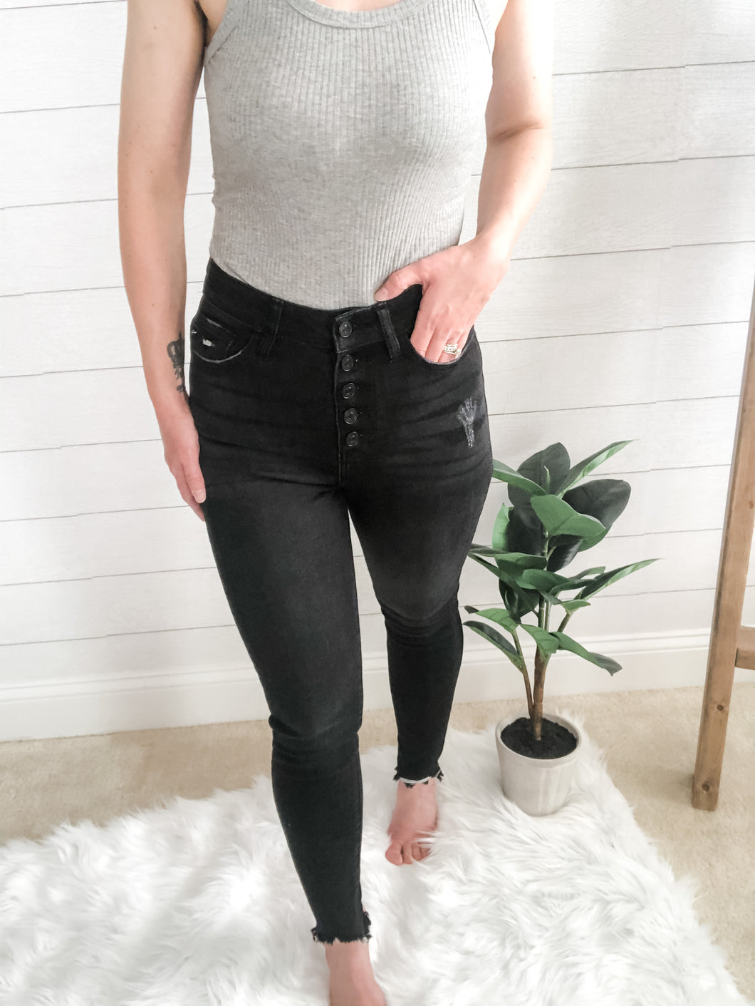 Kancan Black High Rise Frayed and Distressed 5 Button Skinny Jean