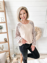 Load image into Gallery viewer, Ribbed and Leopard Print Long Sleeve Top
