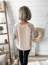 Load image into Gallery viewer, Ribbed and Leopard Print Long Sleeve Top
