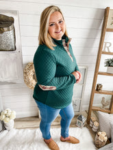 Load image into Gallery viewer, Green and Plaid Elbow Pad Quilted Pullover
