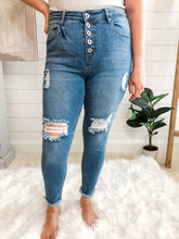 Load image into Gallery viewer, Plus Size 5 Button Down High Rise Distressed Jeans
