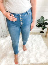 Load image into Gallery viewer, 5 Button Down Mid Rise Jeans Plus Size
