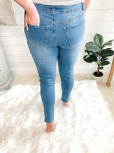 Load image into Gallery viewer, 5 Button Down Mid Rise Jeans Plus Size
