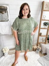 Load image into Gallery viewer, Plus Size Lightweight Green Leopard Print Tassel Babydoll Dress
