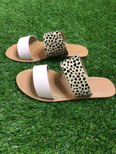Load image into Gallery viewer, Cheetah Print/Pinkish Nude Textured Lightweight Sandal
