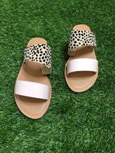 Load image into Gallery viewer, Cheetah Print/Pinkish Nude Textured Lightweight Sandal
