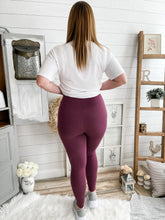 Load image into Gallery viewer, Eggplant Cotton Motto Leggings
