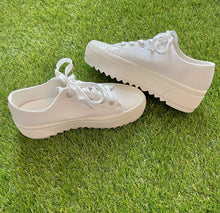 Load image into Gallery viewer, Platform White Tennis Shoes With Grooves
