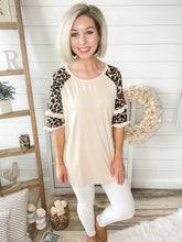 Load image into Gallery viewer, Ruffled Leopard Tiered Sleeve Top
