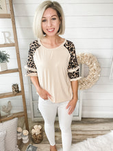 Load image into Gallery viewer, Ruffled Leopard Tiered Sleeve Top
