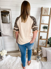 Load image into Gallery viewer, Ruffled Leopard Tiered Sleeve Top
